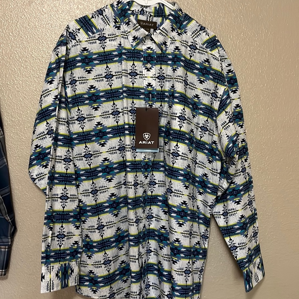 Men’s XXL Ariat Long Sleeve Button Down